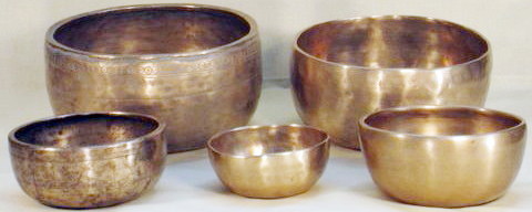 Thadobati style singing bowls