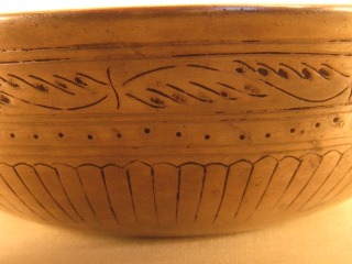 Singing bowls with extensive artwork