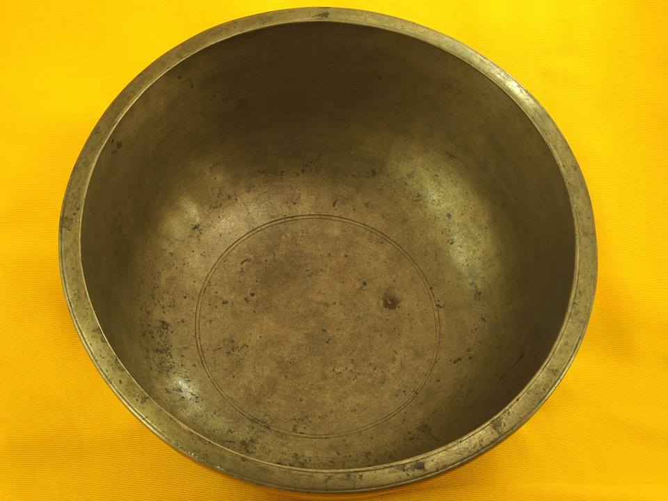 Rare Antique Jambati Singing Bowl with metallic timbre