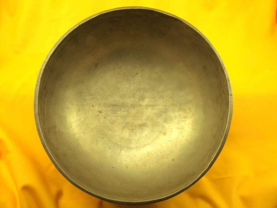 Antique Jambati Singing Bowl with initial complexity that simplifies