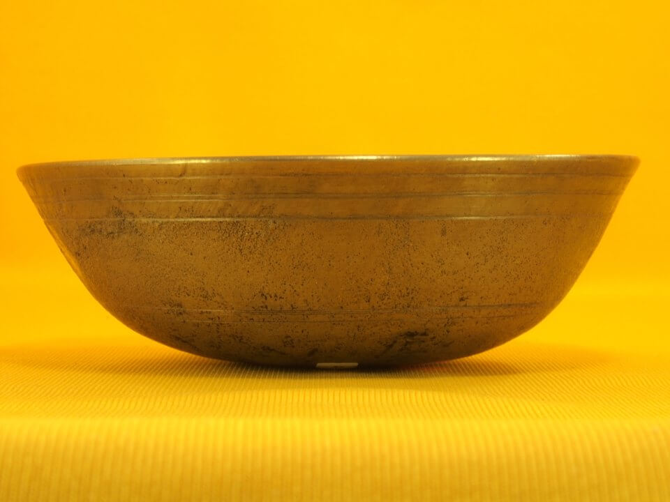 Extra-thick Antique Manipuri Singing Bowl with Solid high fundamental