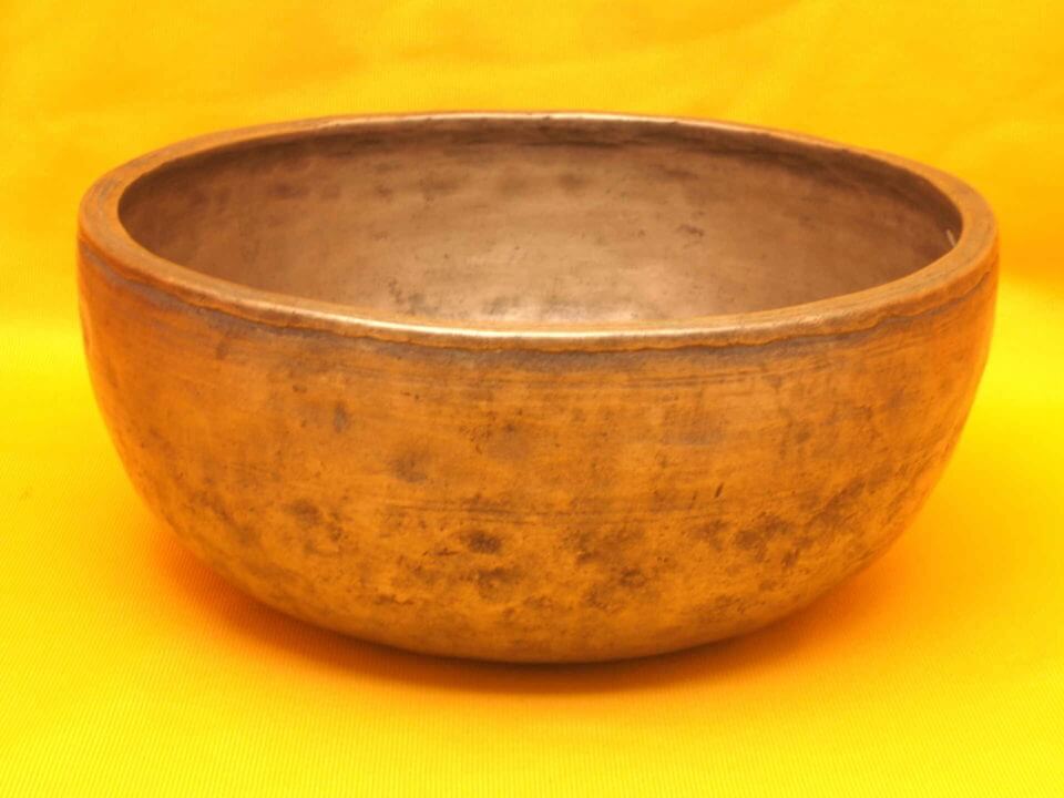 Extra Thick Antique Thadobati Singing Bowl with 3 tones and a woo-woo