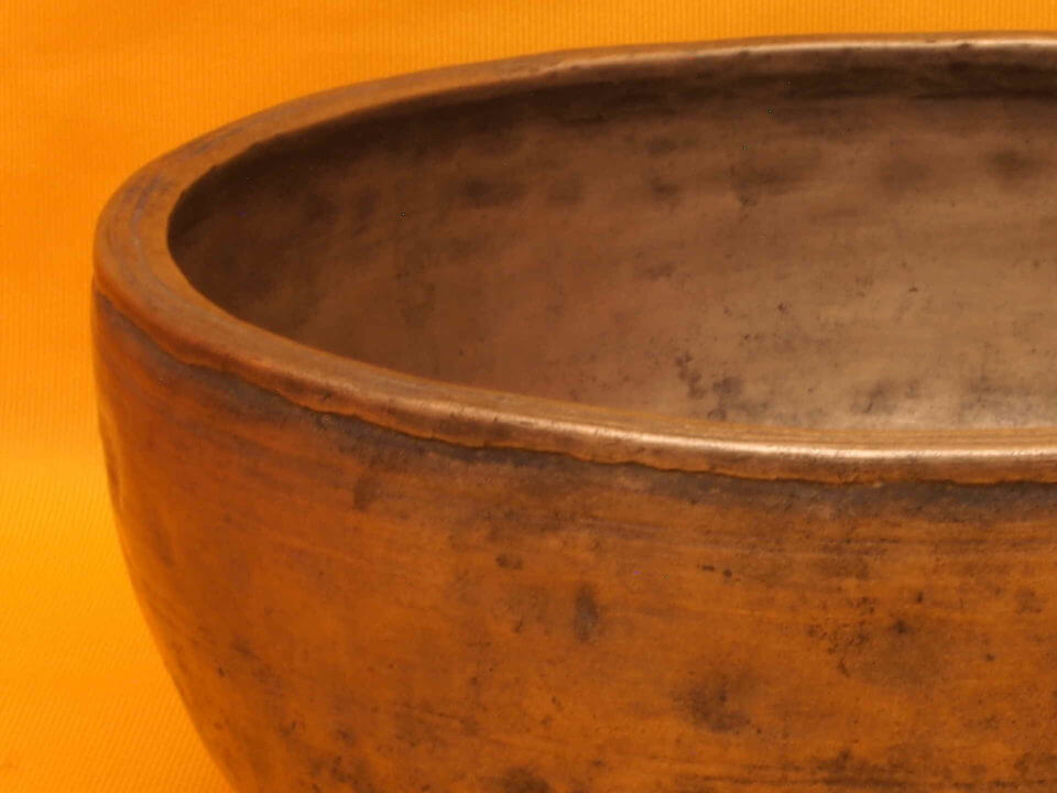 Extra Thick Antique Thadobati Singing Bowl with 3 tones and a woo-woo