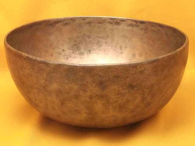 Large Antique Jambati Singing Bowl with peaceful steady bass #1731