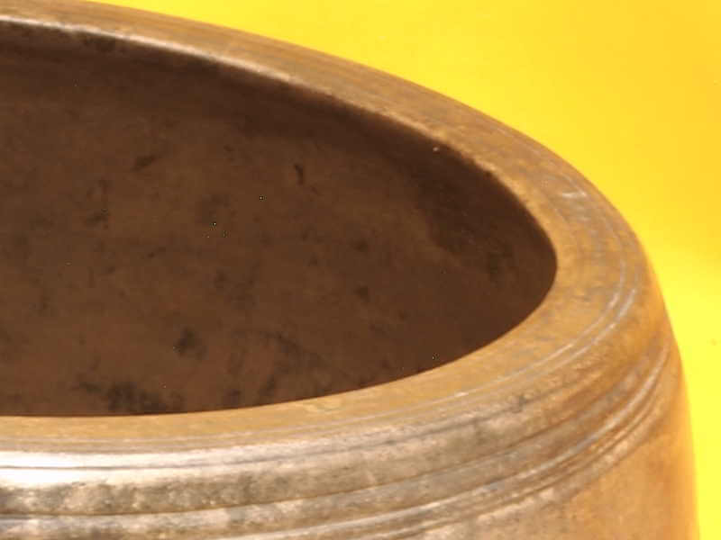 Large Extra Thick   Antique Mani Singing Bowl with 5 1/2 pound huge Mani. Super hot high tone,  #6251