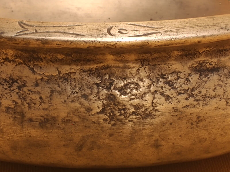 Large Thick   Antique Unique Singing Bowl with Unusual hollow soundscape #77016