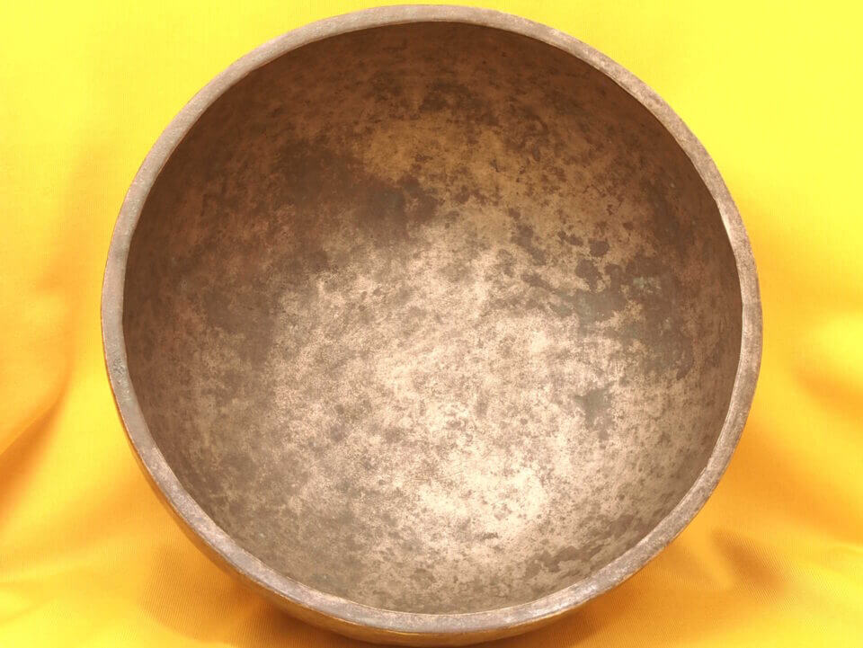 Large Antique Jambati Singing Bowl with pulsing woo-woo bass #1680