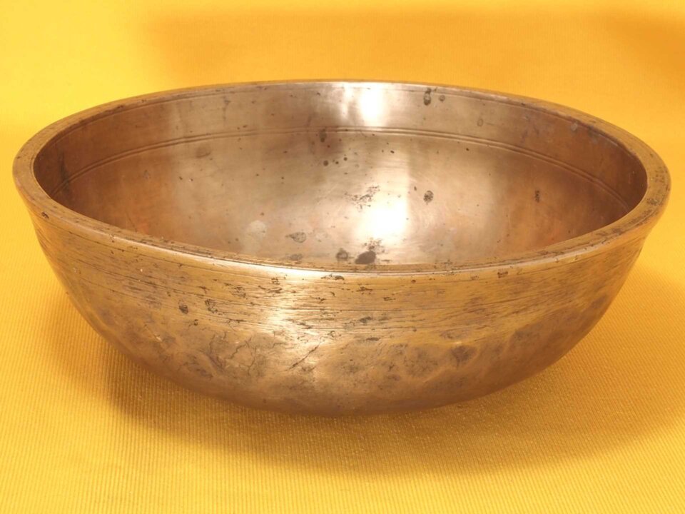 Rare XX thick Antique Manipuri Singing Bowl with sweet rich sound #9697