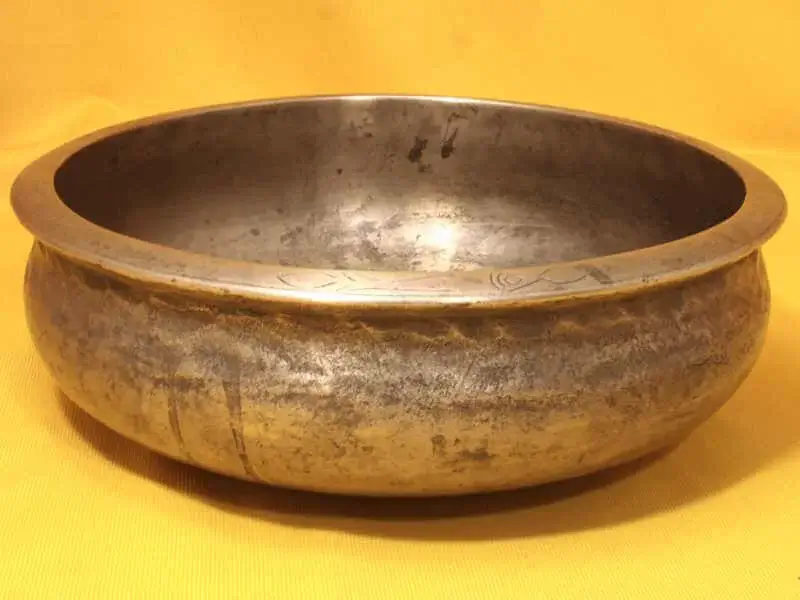 Large Fish Motif Antique Singing Bowl with Exceptional rim play #77068