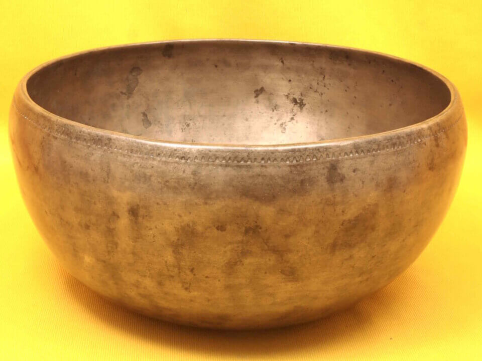 Rare and Distinctive Antique Jambati Singing Bowl with great rim play #1954